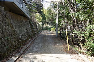 宇佐美海峰苑・フルリフォーム済み中古住宅|前面道路 宇佐美海峰苑・リフォーム済み中古住宅